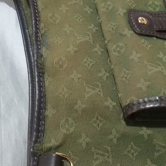 Authentic Louis Vuitton Monogram Mini Besace Mary Kate Shoulder Bag - Picture 10 of 14